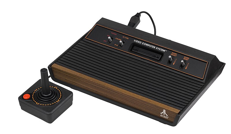 Atari VCS 2600 avec joysticks